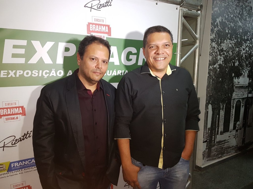 01 - José Lázaro do Nascimento Júnior, da Badalasom, com Fábio Prates, produtor artístico da Prates & Prates, no lançamento da Expoagro 2018