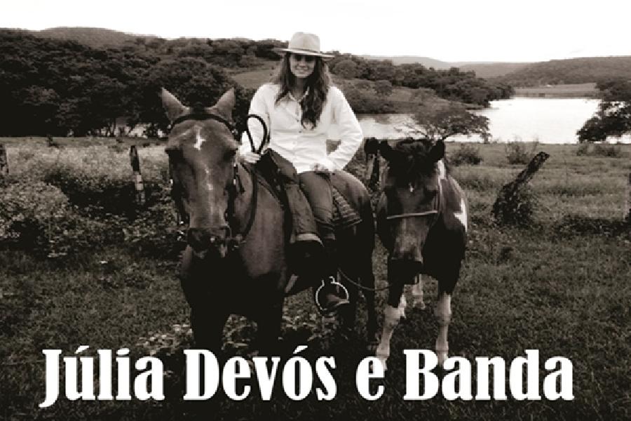 Júlia Devos e Banda