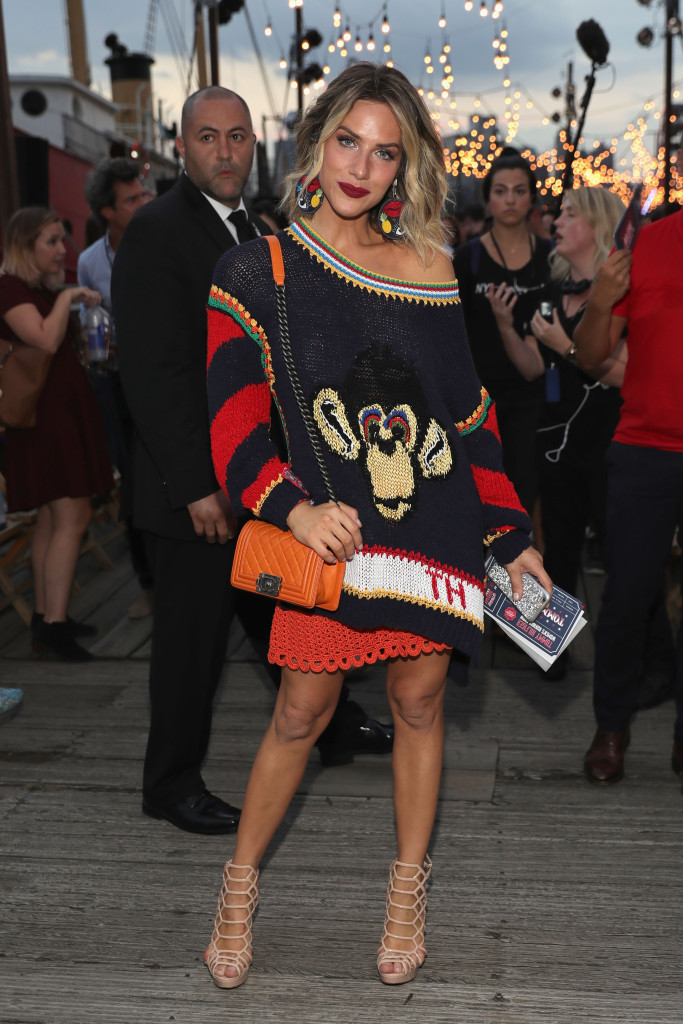 NEW YORK, NY - SEPTEMBER 09:  Giovanna Ewbank attends the #TOMMYNOW Women's Fashion Show during New York Fashion Week at Pier 16 on September 9, 2016 in New York City.  (Photo by Neilson Barnard/Getty Images for Tommy Hilfiger)
